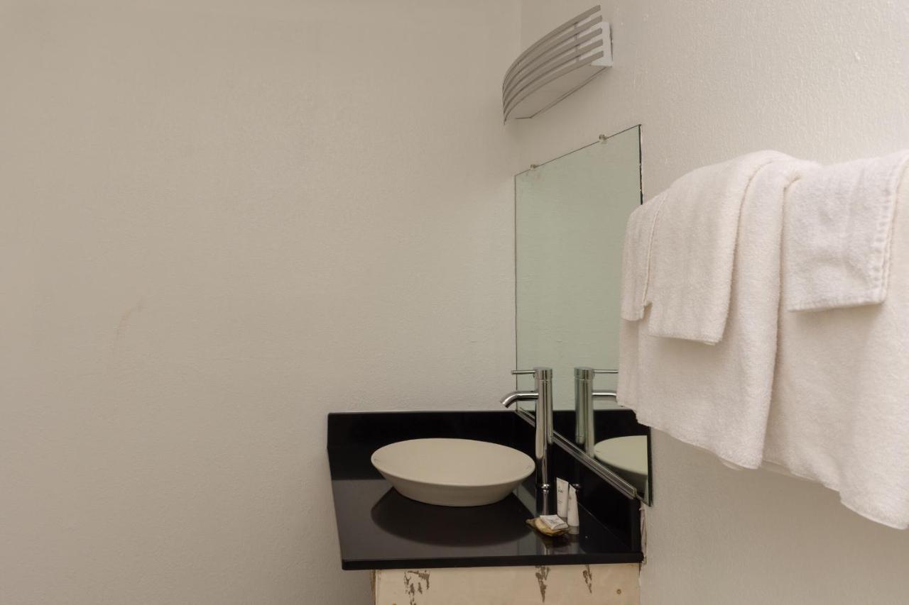 Whispering Pines Motel - אשוויל מראה חיצוני תמונה